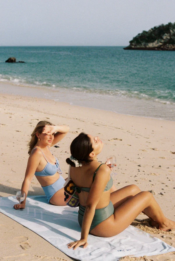 Serviette de plage en matières recyclées - Arsty - Image 9