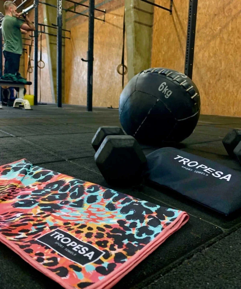 Serviette de Sport & Fitness – Écologique, Innovant et Ultra Pratique - Macao - Image 3