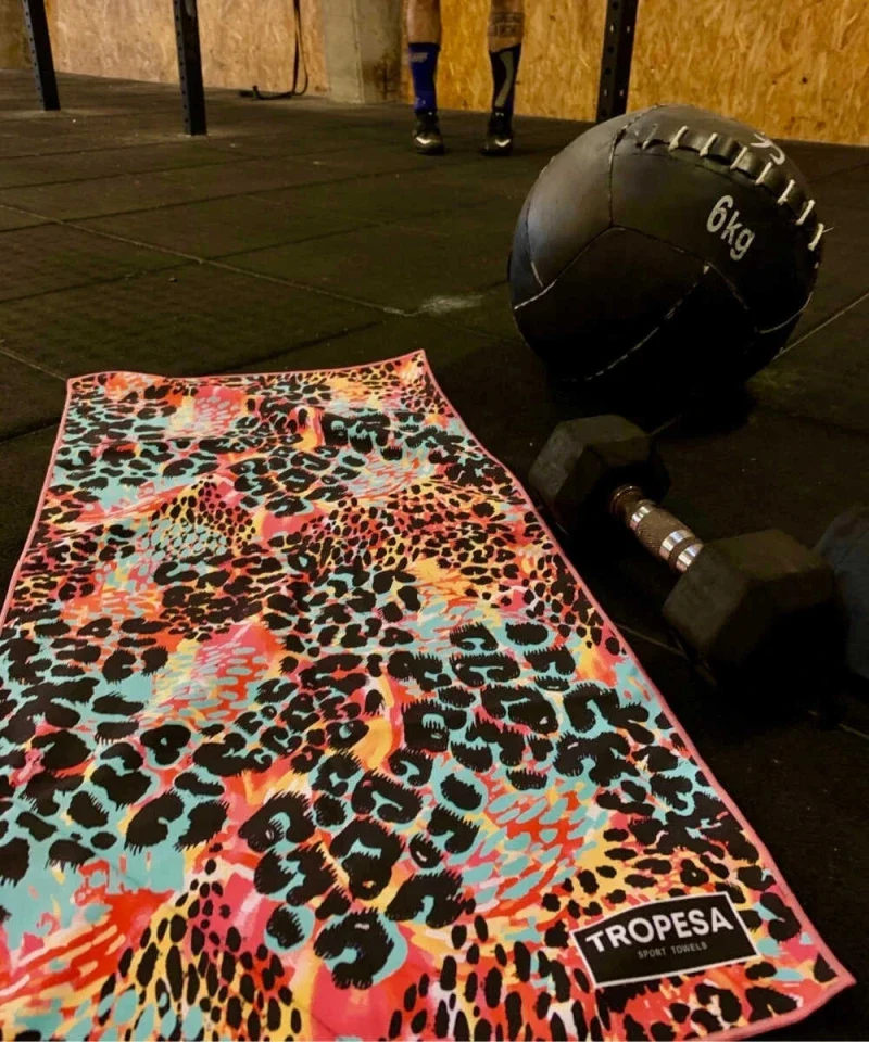 Serviette de Sport & Fitness – Écologique, Innovant et Ultra Pratique - Macao - Image 4