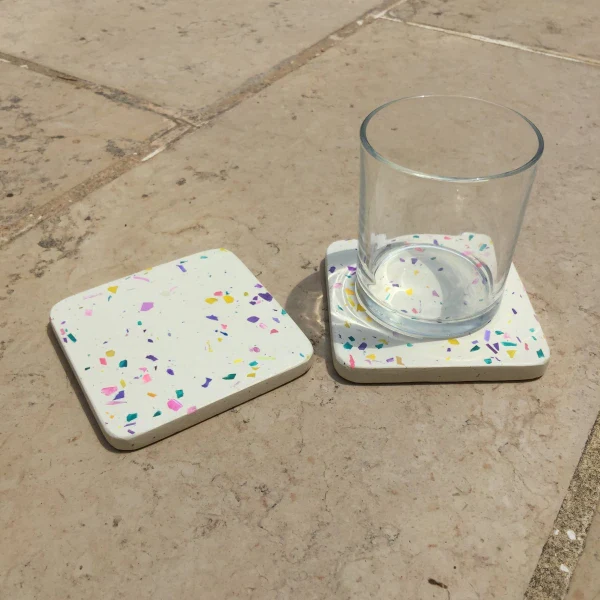 Set de 2 sous-verres en béton et plastique recyclé - Image 16