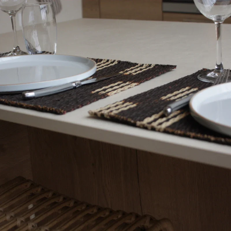 Sets de table en palmier tressé - Samet - Image 3