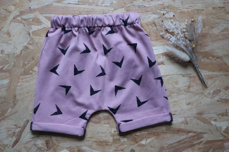 Short Confortable Fait Main en Coton Éco-Responsable - Couleur Ocre ou Rose - Image 8