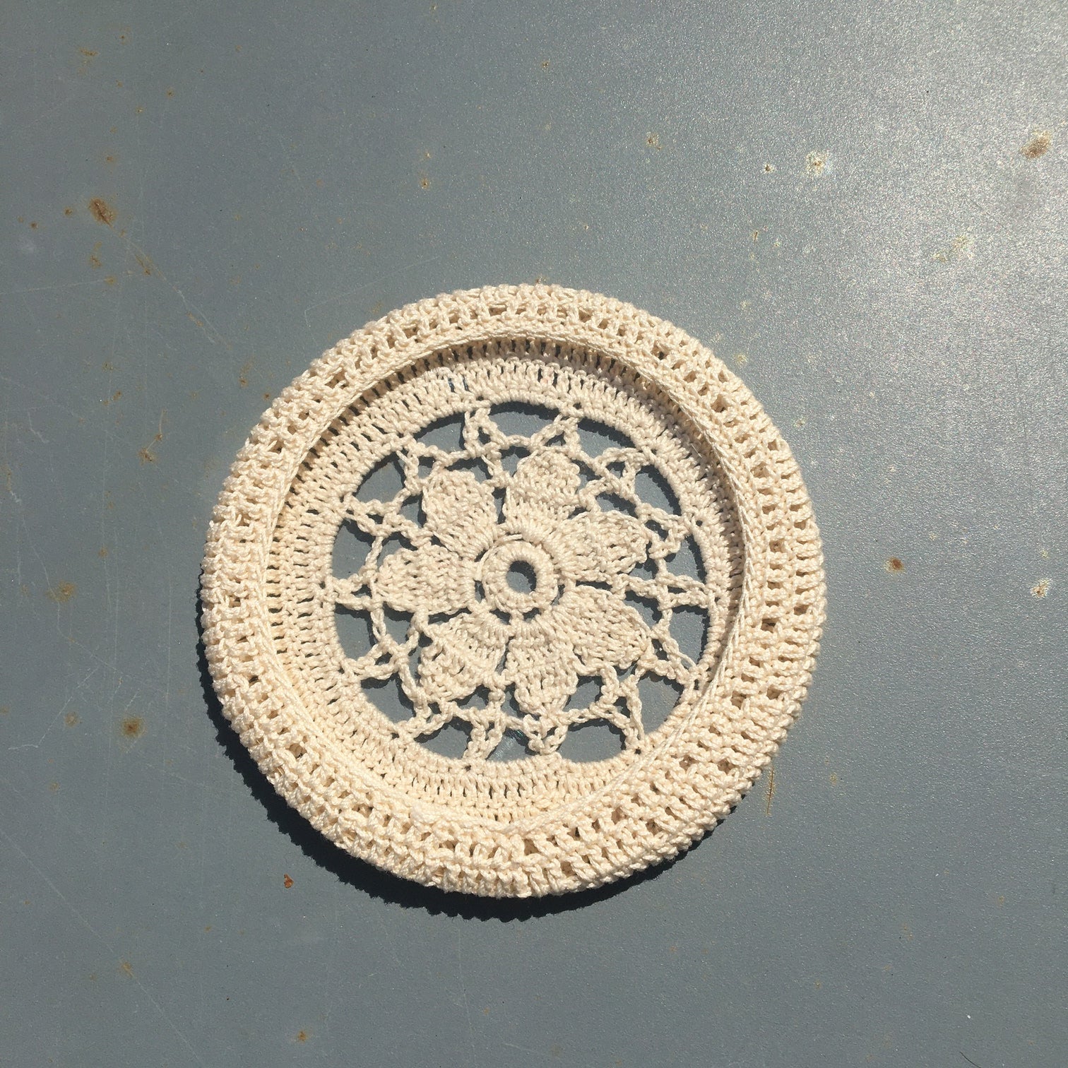 Sous verre en crochet et plexi fait main - Image 7