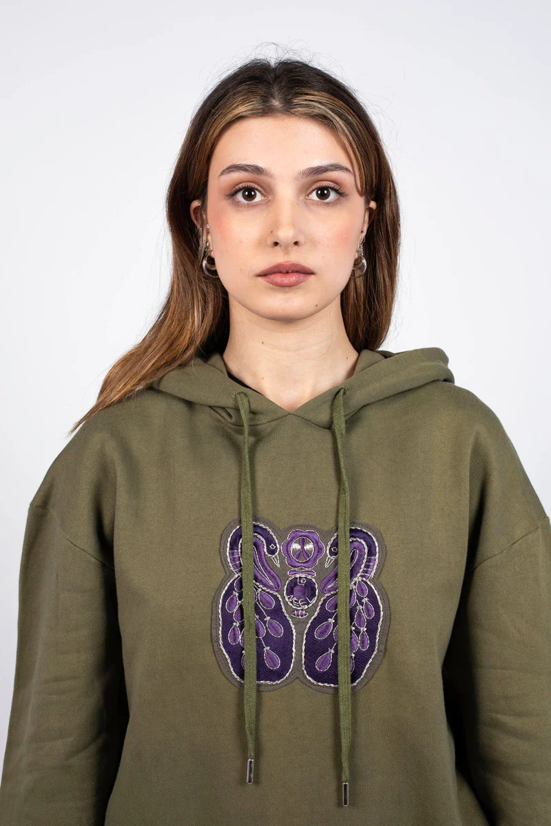 Sweat à capuche vert unisexe - Image 3