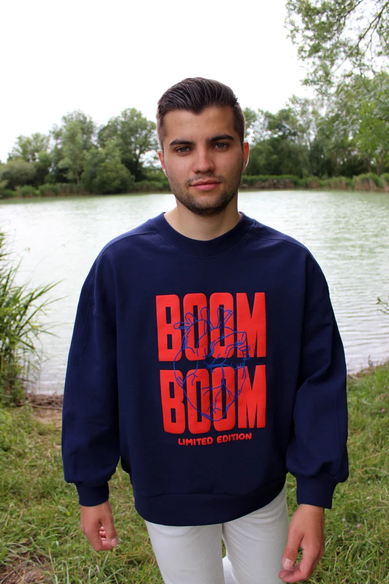 Sweat Bleu Marine - "Boom boom" - Image 2
