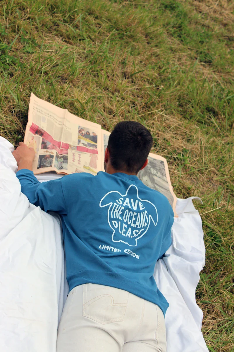 Sweat bleu - "Save the oceans please" - Image 2