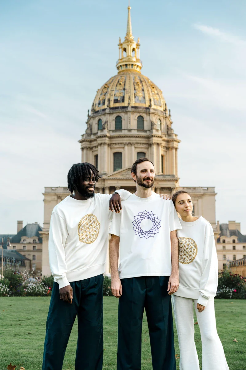 Sweat unisexe brodé en Coton Bio - Fleur de vie - Image 16