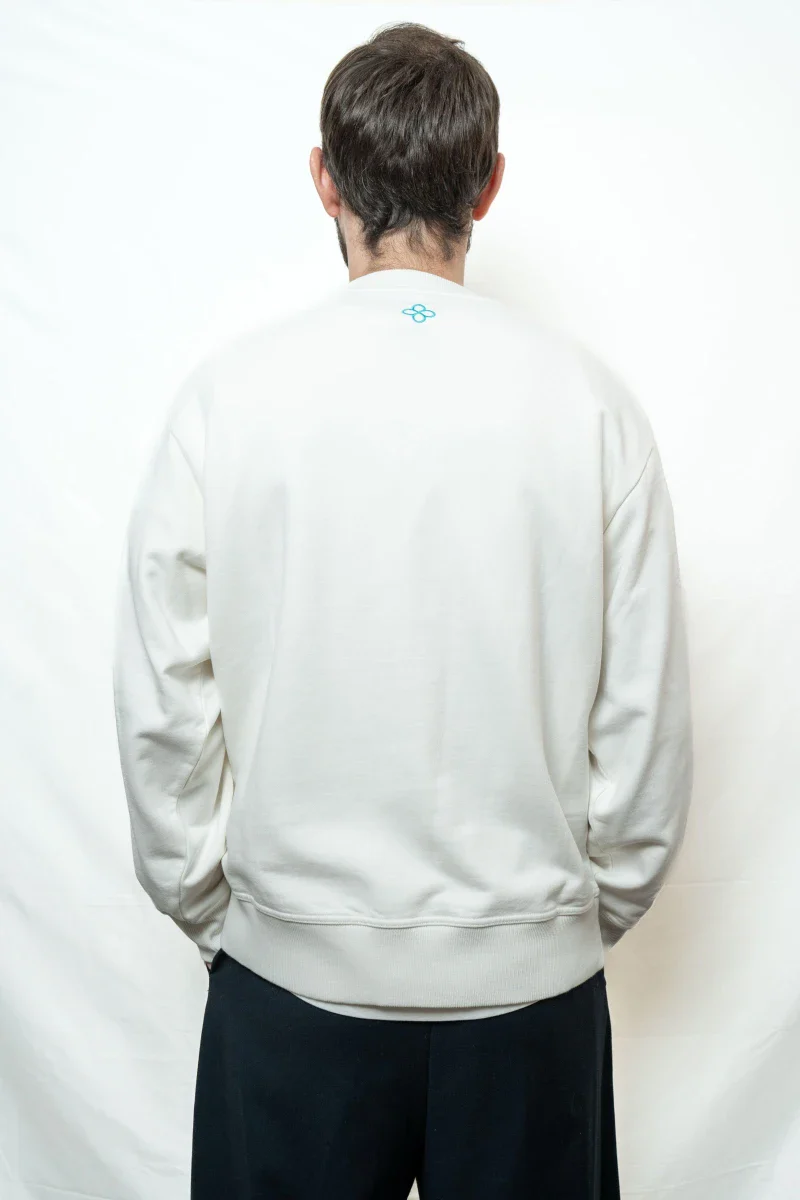 Sweat unisexe en coton bio brodé - Chakra du Coeur - Image 12