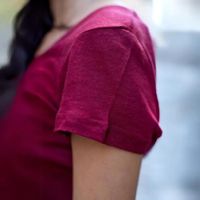 T-shirt femme col V 100% lin upcyclé - Image 9