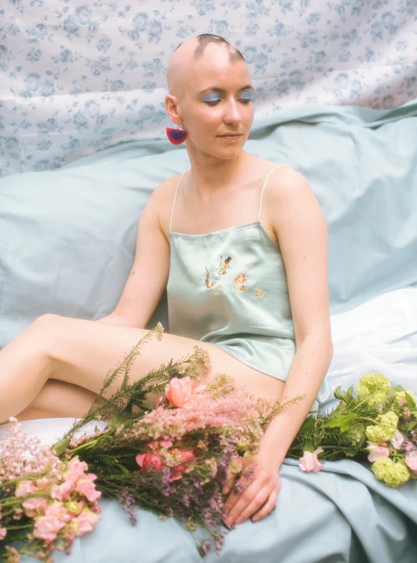 Top débardeur en satin doux vert d'eau - Image 18