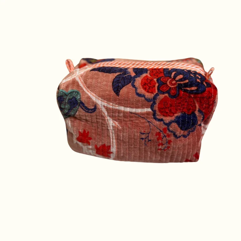 Trousse de toilette marron en velours matelassé - Image 3