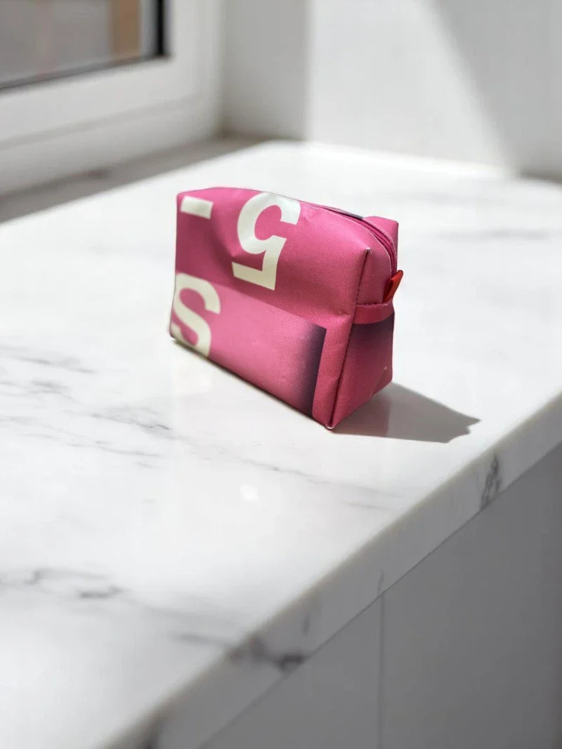 Trousse makeup upcyclée et solidaire - Image 3