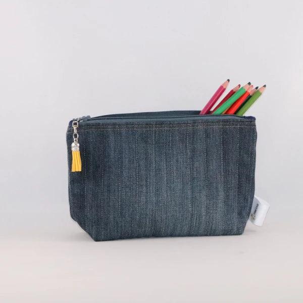 Trousse triangle en jean matelassé upcyclé - 2 tailles - Image 2
