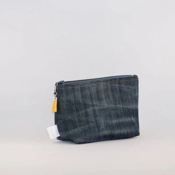 Trousse triangle en jean matelassé upcyclé - 2 tailles - Image 3