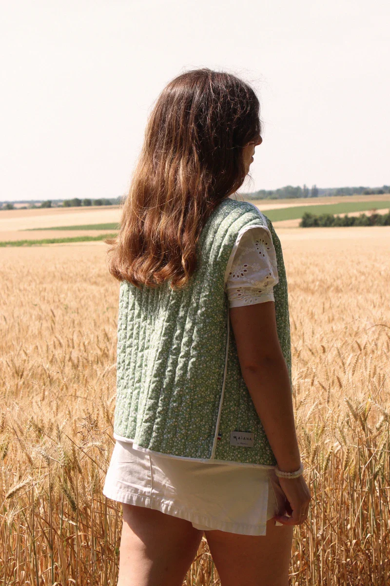 Veste Fleuri vert / écru rose sans manches matelassée - "Soledad" - Image 3